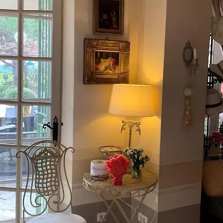 Charming Provencal Mas With Amazing Sea View And Pool Holiday home *