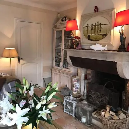 Charming Provencal Mas With Amazing Sea View And Pool Holiday home *